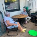 Kundenbilder Runder Esstisch 100 cm aus schwarzer Akazie f�r den Au�enbereich
