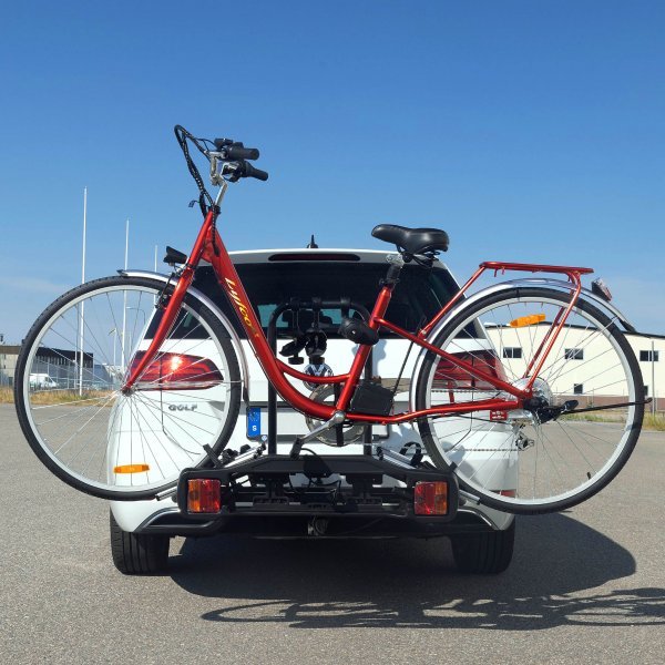 Cykelh�llare bil med lyse | F�r 3 cyklar