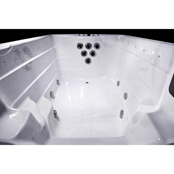 Swimspa/ Simspa Swimspa/ Simspa