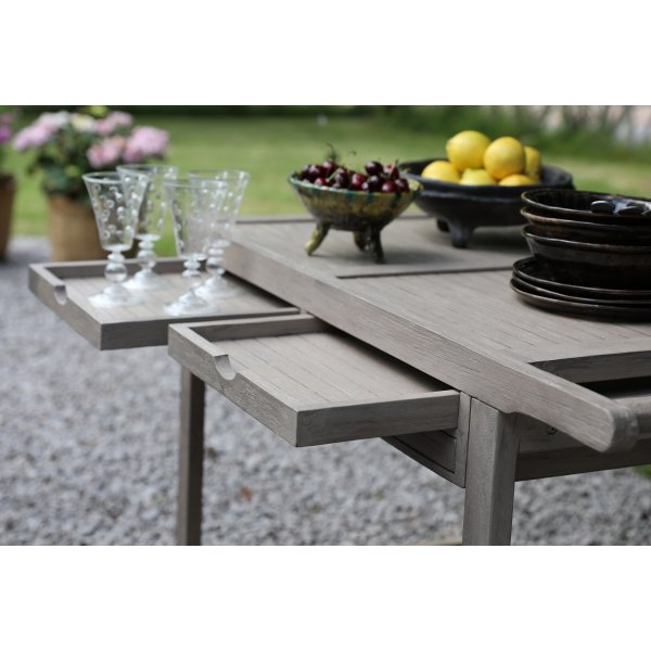 Saltö - Serveringsvagn i grå teak Saltö - Serveringsvagn i grå teak