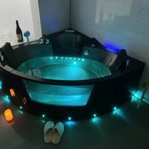 Massagebadekar - Eira Sort | Blank sort akryl | Med varmelegeme Massagebadekar - Eira Sort | Blank sort akryl | Med varmelegeme