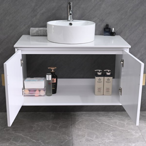 Kylpyhuonekalusteet Vienna Large - valkoinen Kylpyhuonekalusteet Vienna Large - valkoinen